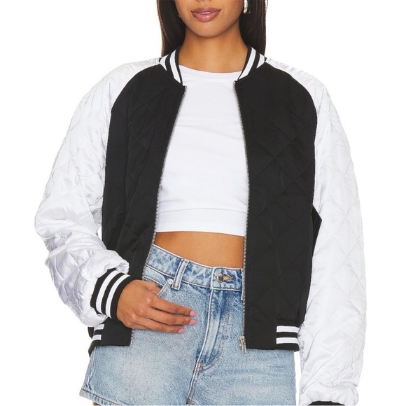 Lovers + Friends Jackets & Blazers - Lovers and Friends Miri Bomber Jacket- Size M